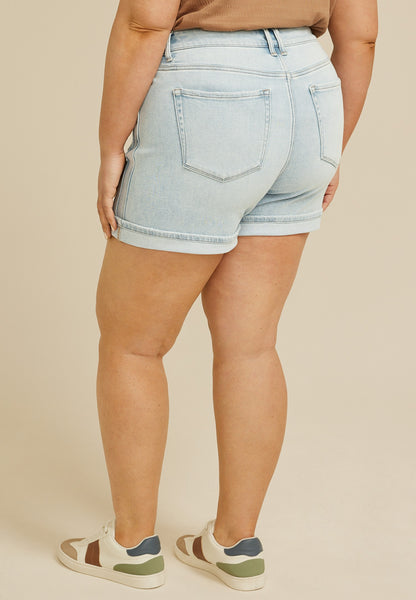 Maurices Plus Size Flying Monkey™ High Rise Double Pocket Cuffed Hem 5in Short