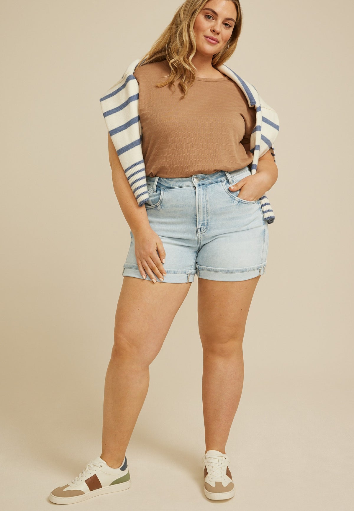Maurices Plus Size Flying Monkey™ High Rise Double Pocket Cuffed Hem 5in Short